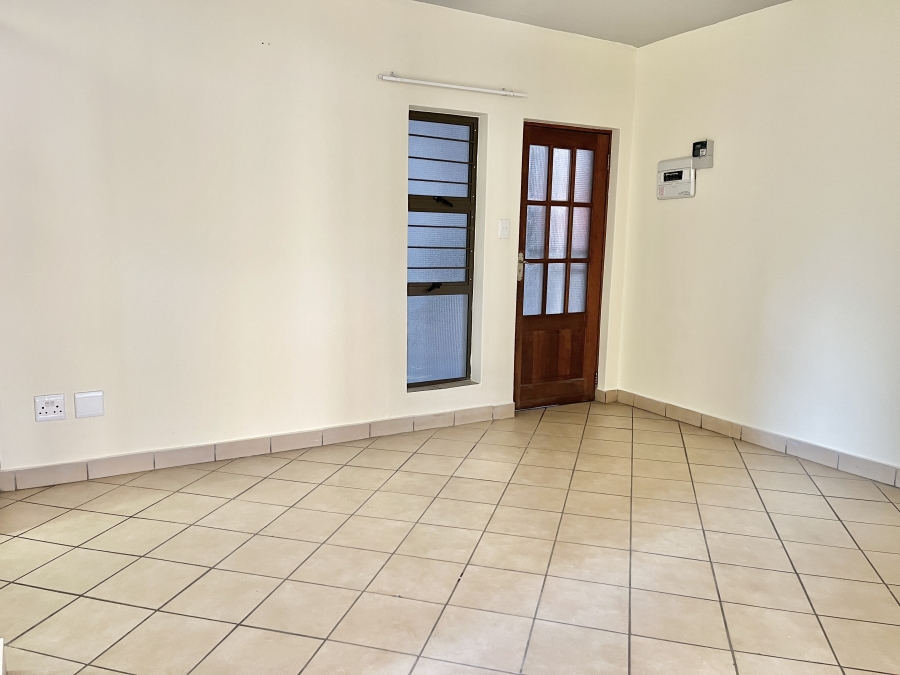 2 Bedroom Property for Sale in Sonheuwel Mpumalanga