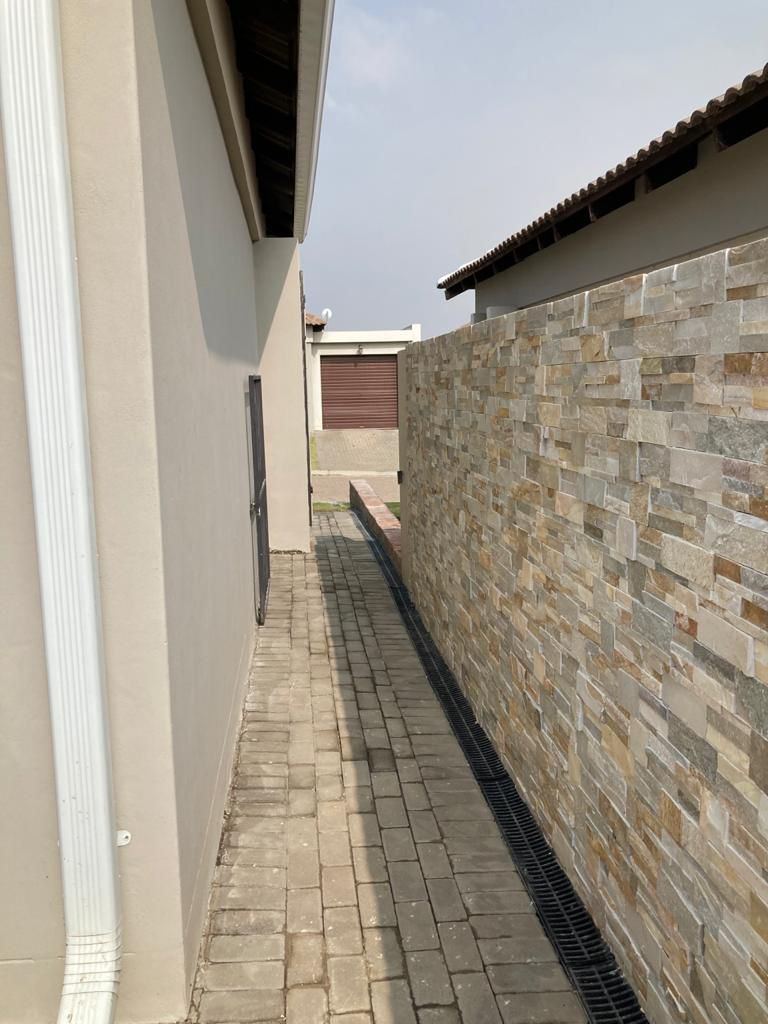 3 Bedroom Property for Sale in Terra Nova Mpumalanga