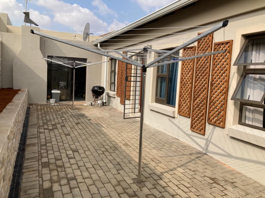 3 Bedroom Property for Sale in Terra Nova Mpumalanga