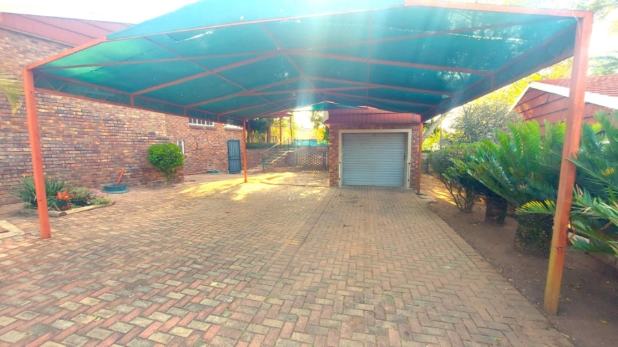 2 Bedroom Property for Sale in Kingsview Mpumalanga