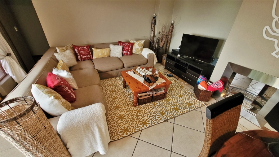 4 Bedroom Property for Sale in Sonheuwel Ext 1 Mpumalanga