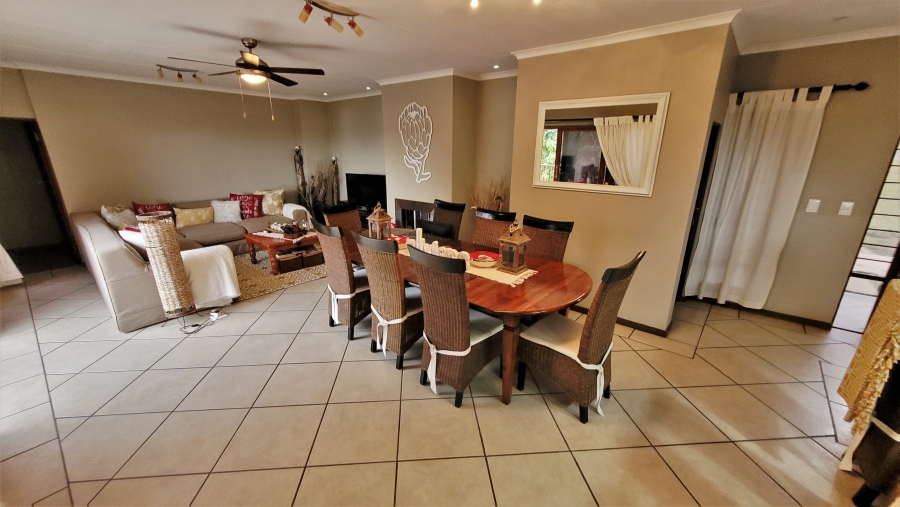 4 Bedroom Property for Sale in Sonheuwel Ext 1 Mpumalanga