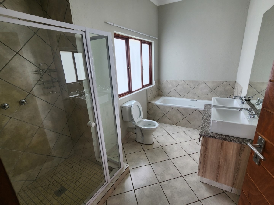 3 Bedroom Property for Sale in Fairlands Estate Mpumalanga