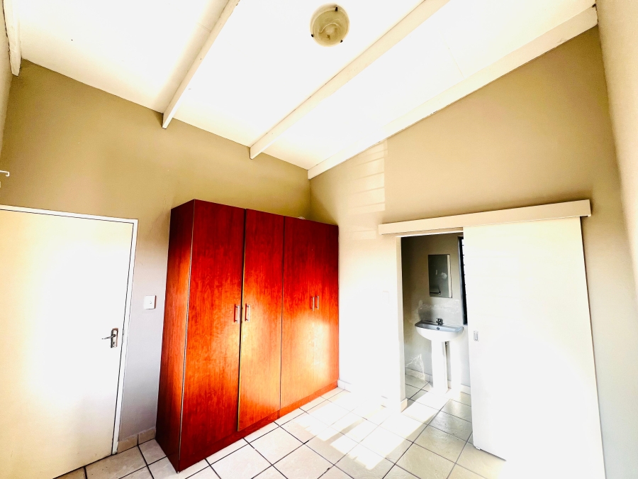 1 Bedroom Property for Sale in Nelspruit Ext 29 Mpumalanga