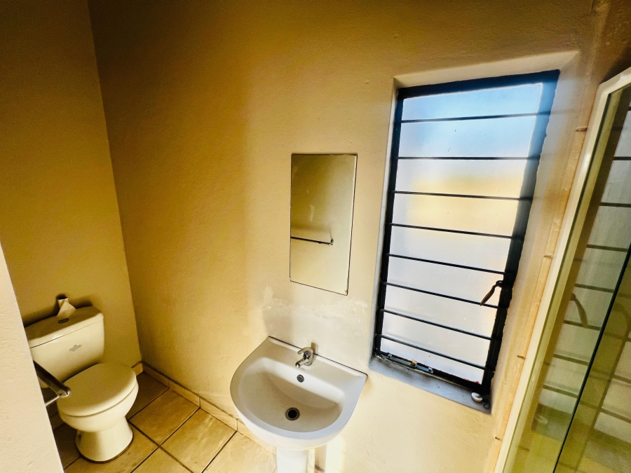 1 Bedroom Property for Sale in Nelspruit Ext 29 Mpumalanga