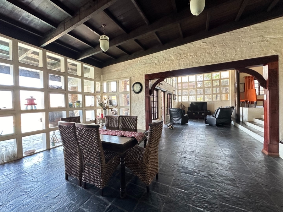 5 Bedroom Property for Sale in White River Ext 6 Mpumalanga