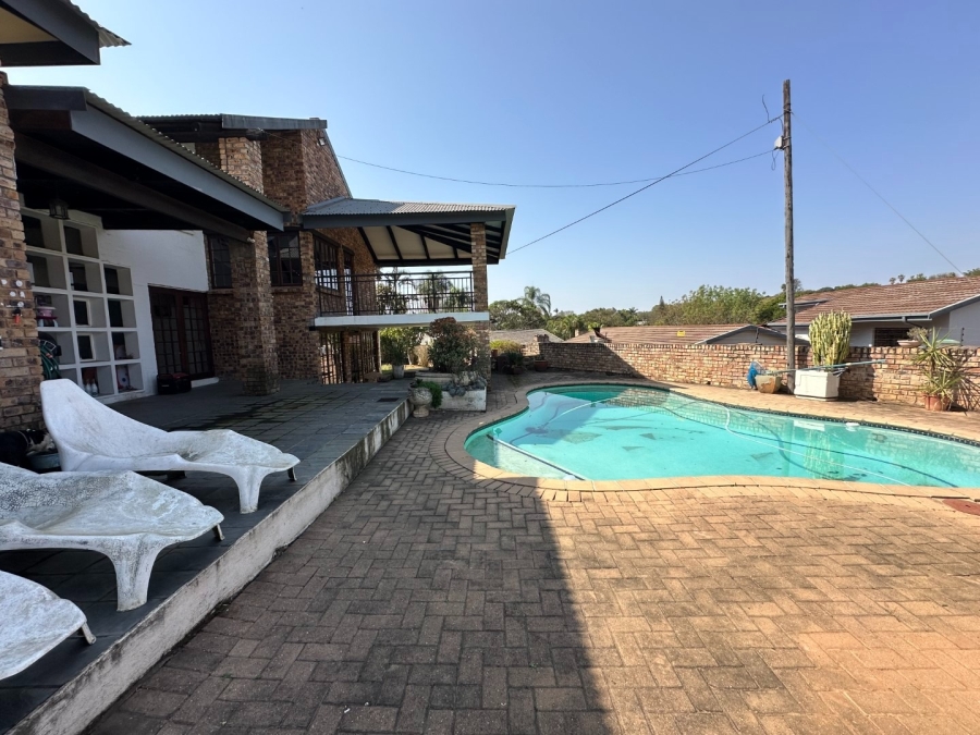 5 Bedroom Property for Sale in White River Ext 6 Mpumalanga