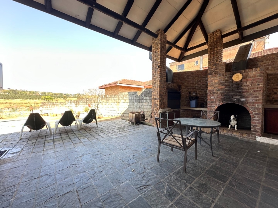 5 Bedroom Property for Sale in White River Ext 6 Mpumalanga