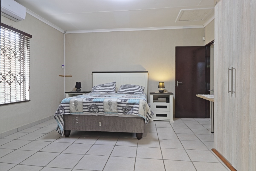 2 Bedroom Property for Sale in Marloth Park Mpumalanga