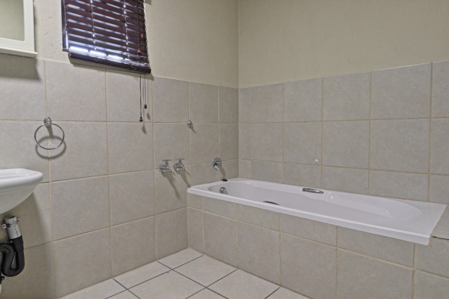 2 Bedroom Property for Sale in Marloth Park Mpumalanga