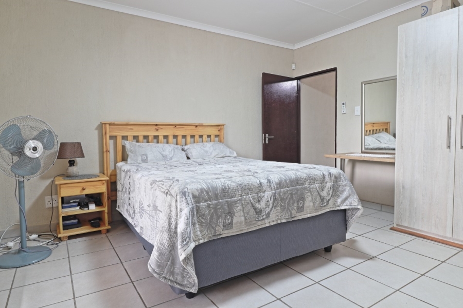 2 Bedroom Property for Sale in Marloth Park Mpumalanga