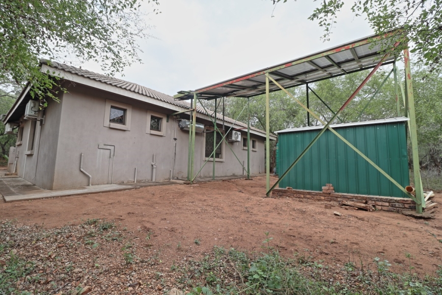 2 Bedroom Property for Sale in Marloth Park Mpumalanga