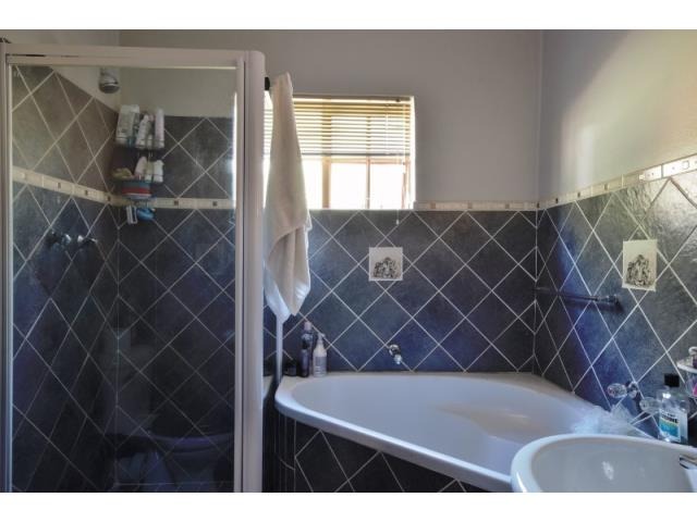 3 Bedroom Property for Sale in Hectorspruit Mpumalanga