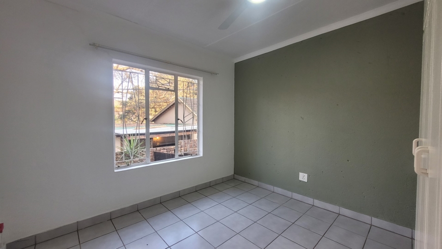 To Let 1 Bedroom Property for Rent in Nelspruit Ext 9 Mpumalanga