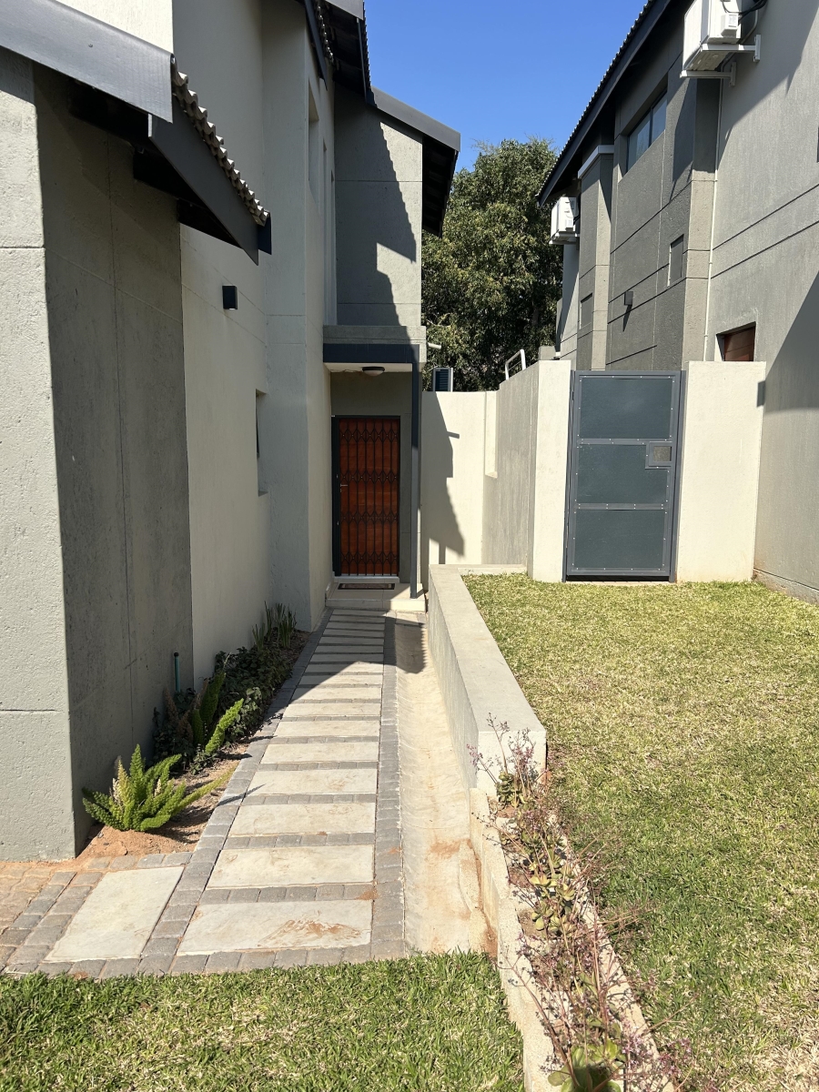 To Let 4 Bedroom Property for Rent in Matumi Golf Estate Mpumalanga