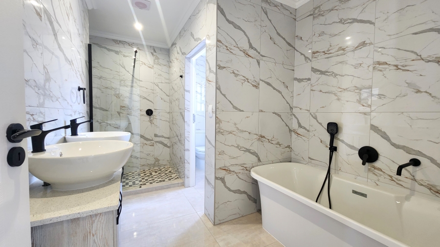 4 Bedroom Property for Sale in Elawini Lifestyle Estate Mpumalanga