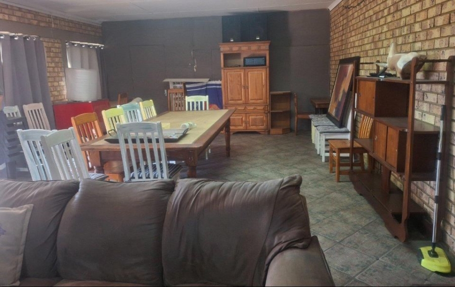 3 Bedroom Property for Sale in Witbank Ext 8 Mpumalanga