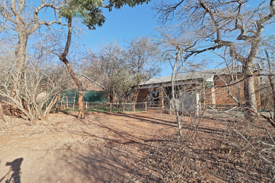 5 Bedroom Property for Sale in Marloth Park Mpumalanga