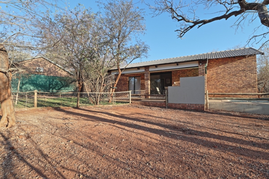 5 Bedroom Property for Sale in Marloth Park Mpumalanga