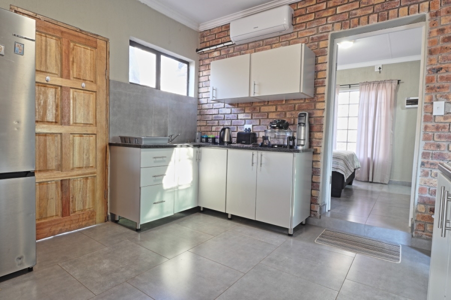 5 Bedroom Property for Sale in Marloth Park Mpumalanga