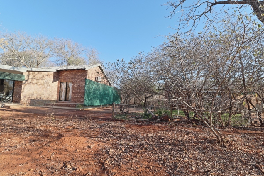 5 Bedroom Property for Sale in Marloth Park Mpumalanga