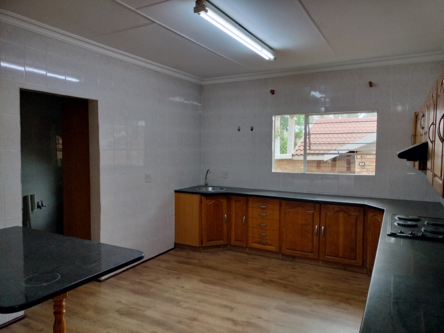 To Let 4 Bedroom Property for Rent in Steiltes Mpumalanga