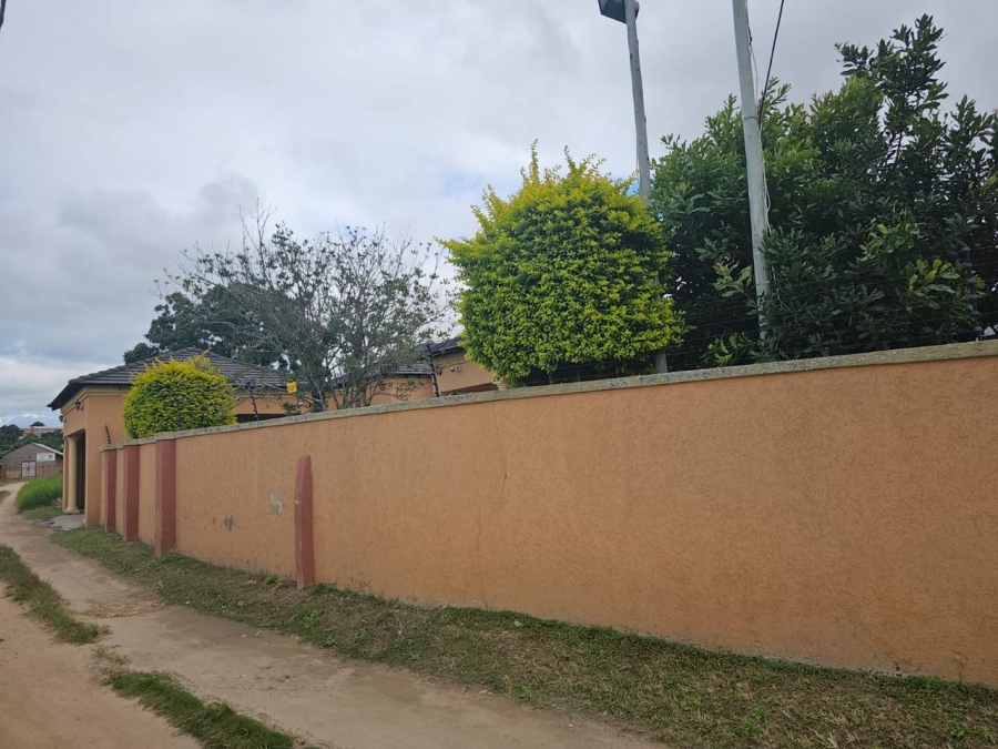 3 Bedroom Property for Sale in Pienaar Mpumalanga