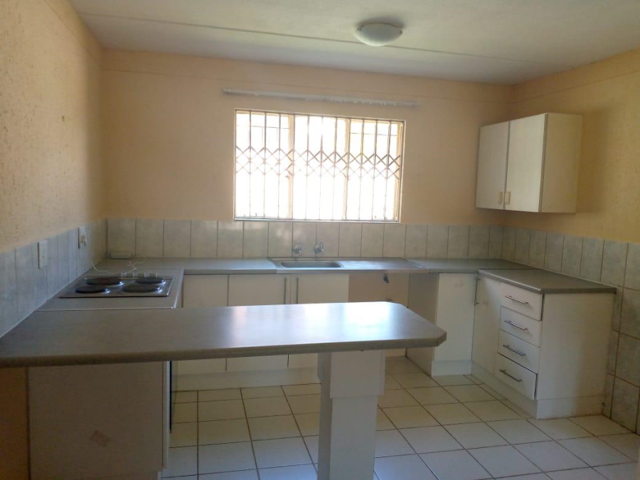 To Let 2 Bedroom Property for Rent in West Acres Mpumalanga