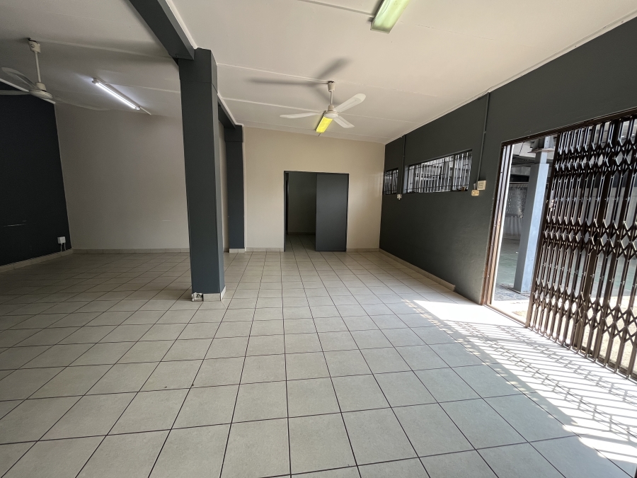 To Let commercial Property for Rent in White River Mpumalanga