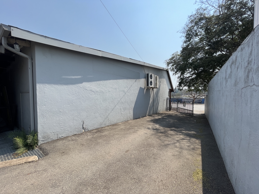 To Let commercial Property for Rent in White River Mpumalanga