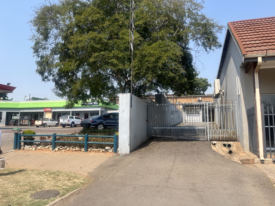 To Let commercial Property for Rent in White River Mpumalanga