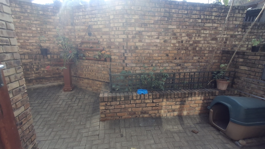 2 Bedroom Property for Sale in Nelspruit Ext 22 Mpumalanga