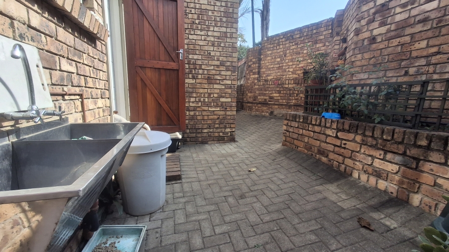 2 Bedroom Property for Sale in Nelspruit Ext 22 Mpumalanga