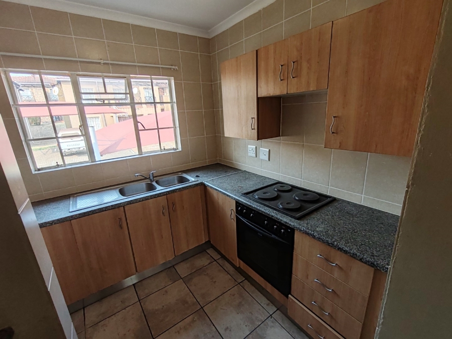 To Let 2 Bedroom Property for Rent in Nelspruit Ext 29 Mpumalanga