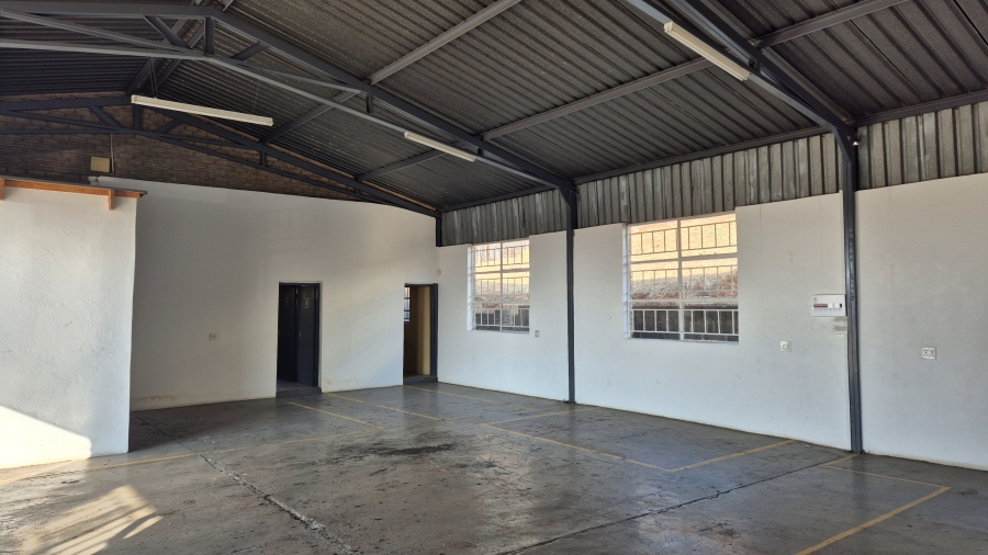 To Let commercial Property for Rent in White River Industrial Mpumalanga