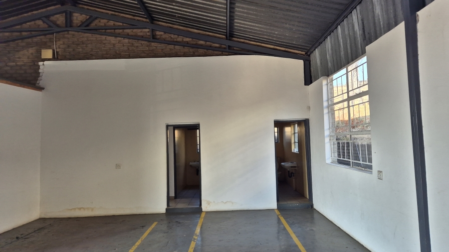 To Let commercial Property for Rent in White River Industrial Mpumalanga