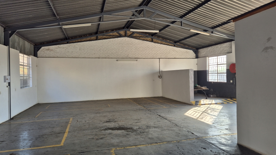 To Let commercial Property for Rent in White River Industrial Mpumalanga