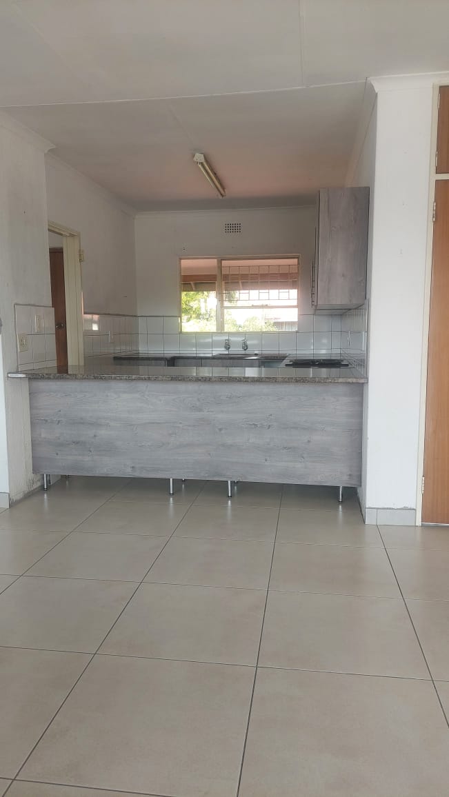 To Let 2 Bedroom Property for Rent in White River Mpumalanga