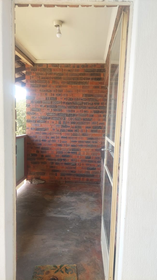 To Let 2 Bedroom Property for Rent in White River Mpumalanga