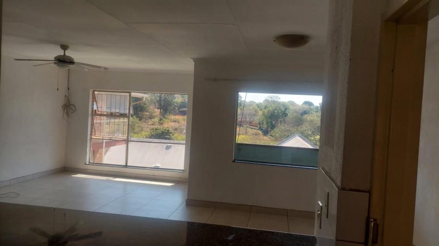 To Let 2 Bedroom Property for Rent in White River Mpumalanga