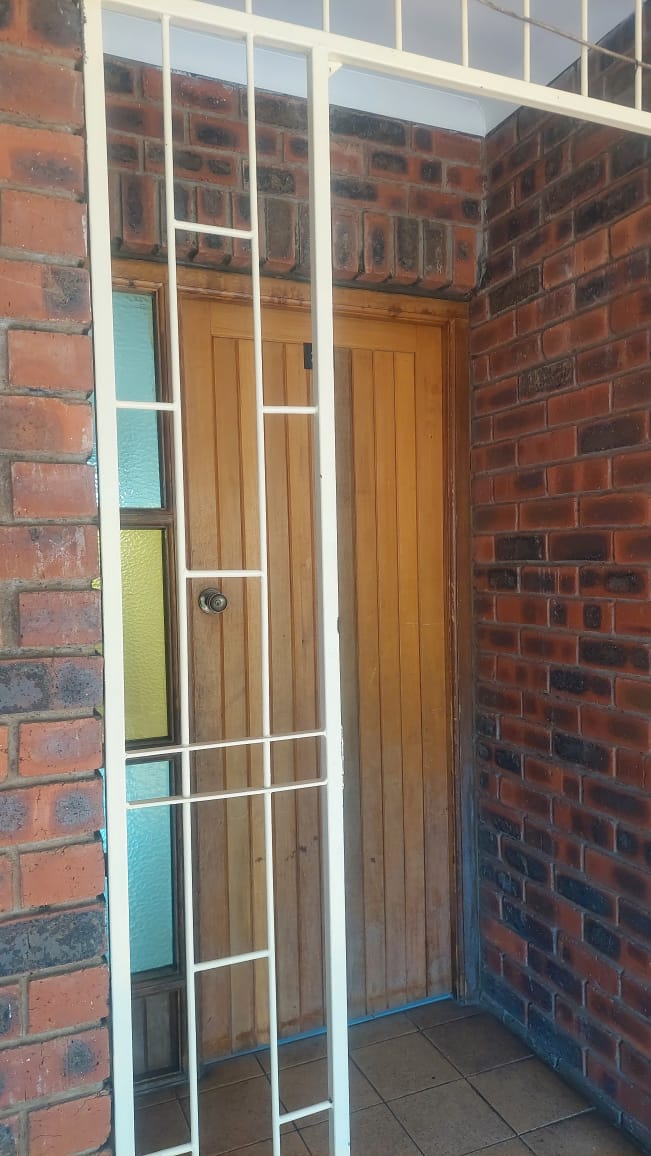 To Let 2 Bedroom Property for Rent in White River Mpumalanga