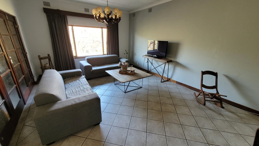 5 Bedroom Property for Sale in Nelspruit Ext 2 Mpumalanga