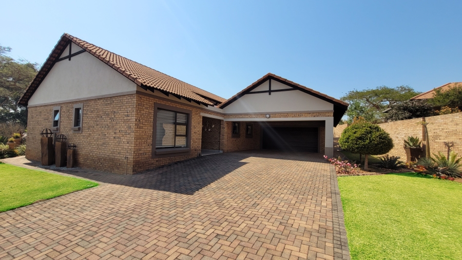 3 Bedroom Property for Sale in Bateleur Estate Mpumalanga