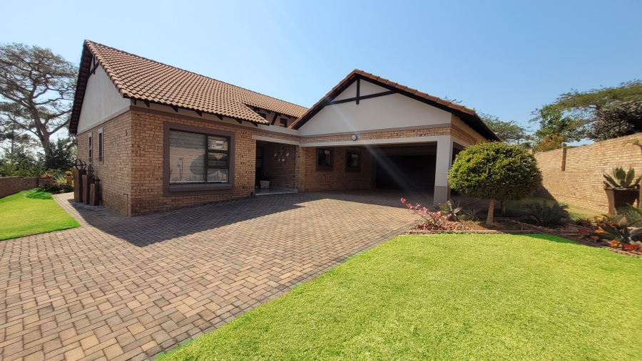 3 Bedroom Property for Sale in Bateleur Estate Mpumalanga