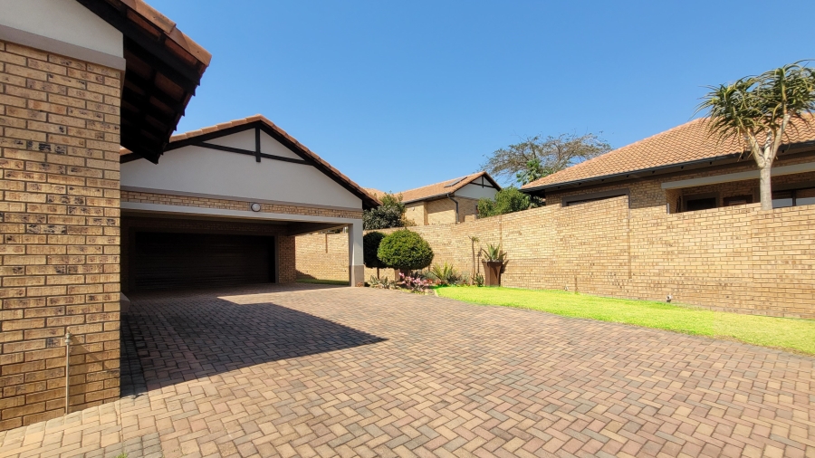 3 Bedroom Property for Sale in Bateleur Estate Mpumalanga