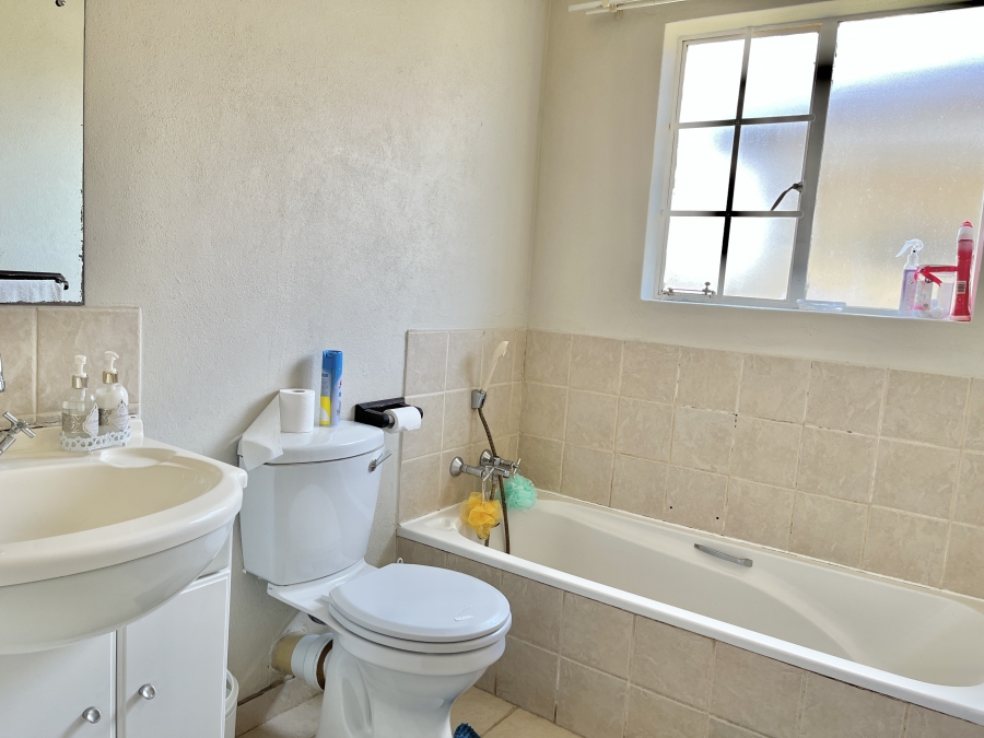 To Let 3 Bedroom Property for Rent in West Acres Ext 40 Mpumalanga