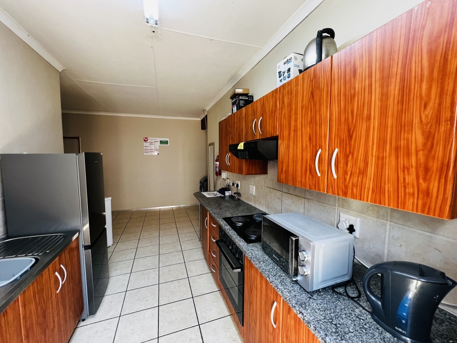 6 Bedroom Property for Sale in Stonehenge Ext 1 Mpumalanga