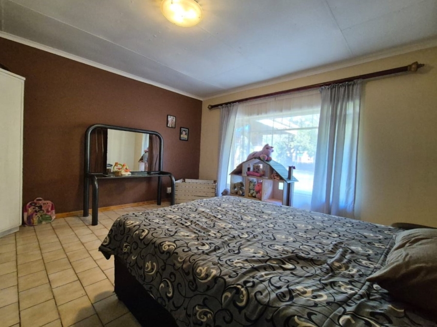 4 Bedroom Property for Sale in Hectorspruit Mpumalanga