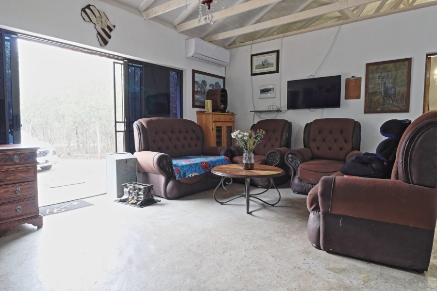 2 Bedroom Property for Sale in Marloth Park Mpumalanga