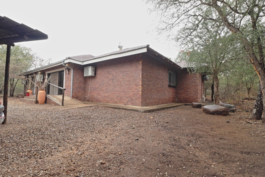 2 Bedroom Property for Sale in Marloth Park Mpumalanga